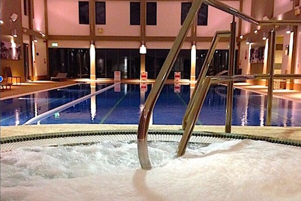 #caption-122 Swimming pool and jacuzzi