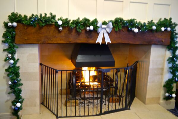 #caption-130 Christmas at the Club